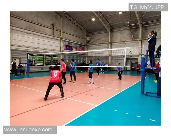 南京排球队以95分领跑冠军赛积分榜展现强劲实力