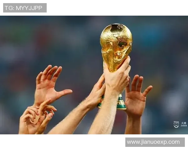 足球明星为何能吸引如此众多粉丝的深层原因解析