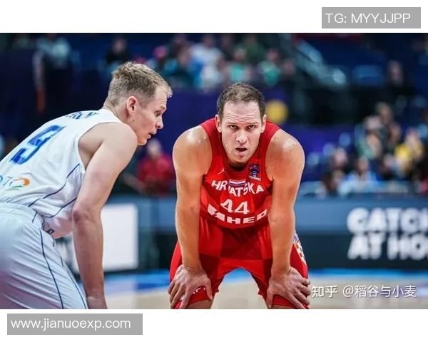 深圳篮球队在欧锦赛中的团队协作表现分析与点评 深圳篮球队在欧锦赛中的团队协作表现分析与点评