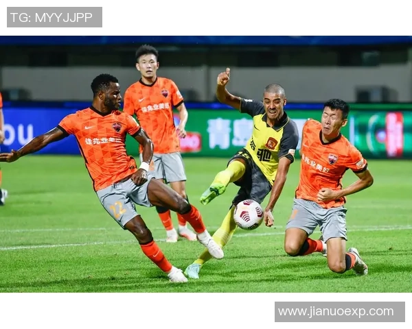 深圳足球队近期状态分析与表现评估大满贯点评