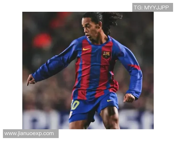 足球明星的迷信信仰揭秘:他们为何在比赛中坚持这些奇特习惯